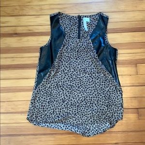 Leopard top